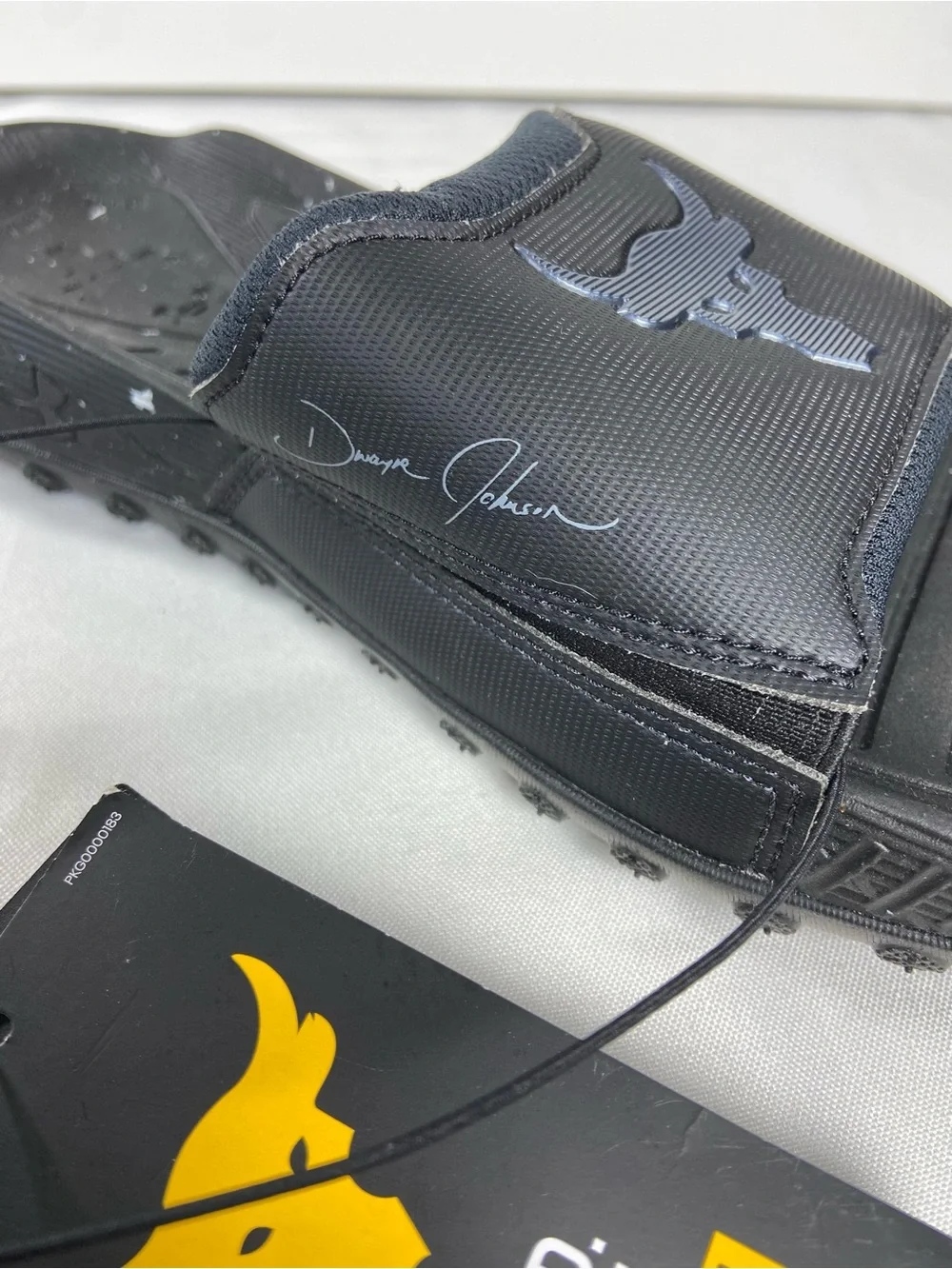 Under Armour Project Rock 3 Slides Men 7 Women 8.5 Black Brahma Bull 3026034